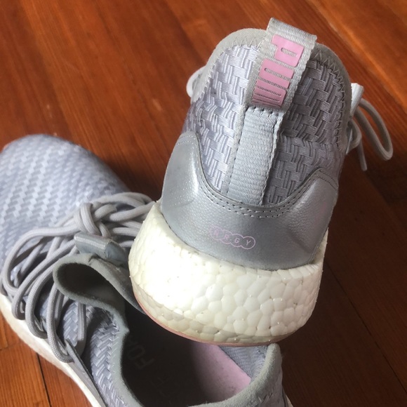 🩶🩷 Puma sneakers - Picture 2 of 3